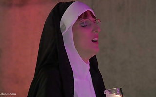 Nun-Priest Sex, Rabbi Holiday Special!